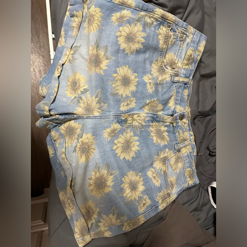 American Eagle mom shorts size 14